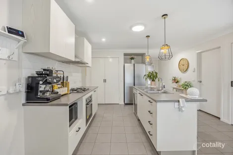 Property photo of 4 Evans Park Drive Ararat VIC 3377