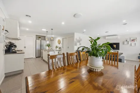 Property photo of 4 Evans Park Drive Ararat VIC 3377