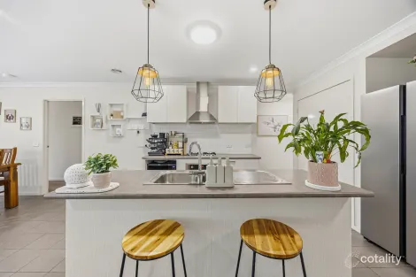 Property photo of 4 Evans Park Drive Ararat VIC 3377