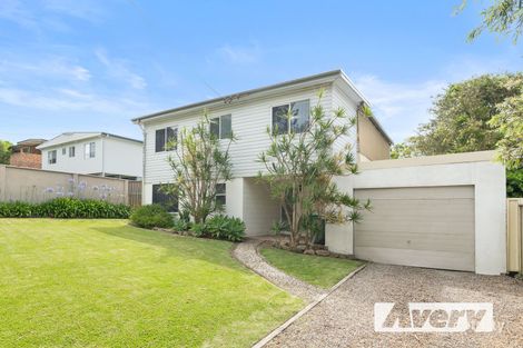 171 Bay Rd, Bolton Point, NSW 2283