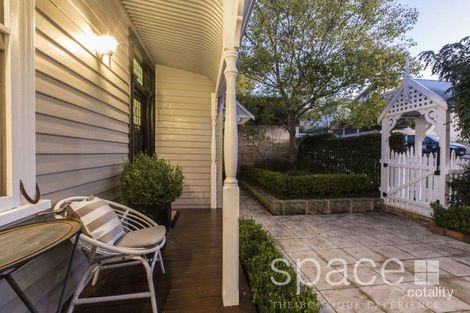 Property photo of 21 Devon Road Swanbourne WA 6010