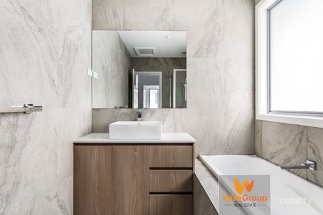 Property photo of 22 Prosperous Way Cranbourne East VIC 3977