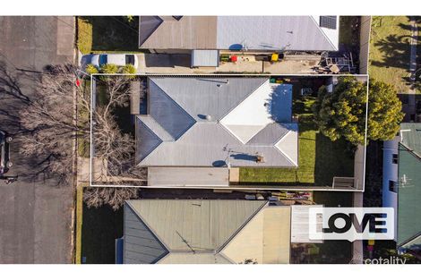 Property photo of 6 Oliver Street Mayfield NSW 2304