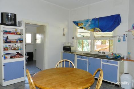 Property photo of 8 Pomroy Crescent Lyrup SA 5343