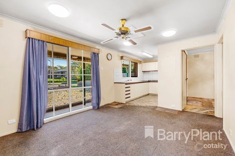 Property photo of 12 Meldrum Avenue Mill Park VIC 3082