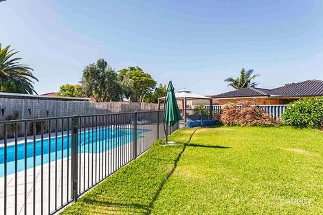 Property photo of 24 Weeroo Place Stirling WA 6021