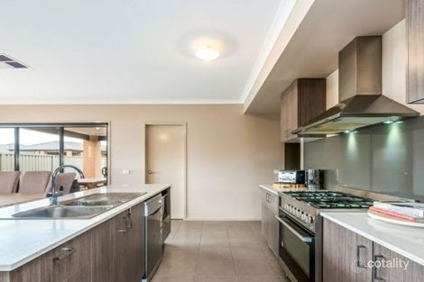 Property photo of 18 Cortula Road Cranbourne East VIC 3977