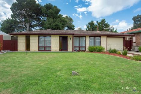 11 Flinders Cres, Hackham, SA 5163