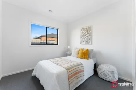 Property photo of 74 Davis Road Tarneit VIC 3029