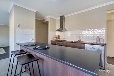 Property photo of 18 Bradshaw Avenue Craigieburn VIC 3064