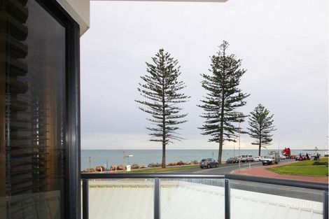 2/11-12 North Esp, Glenelg North, SA 5045