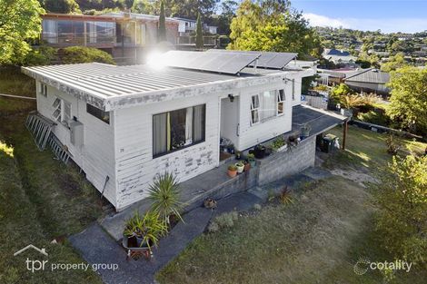 Property photo of 78 Karoola Road Lindisfarne TAS 7015
