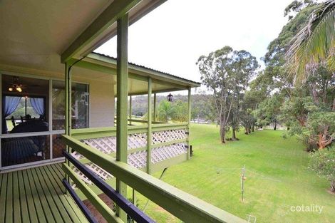 Property photo of 2 Holmes Drive Cumberland Reach NSW 2756