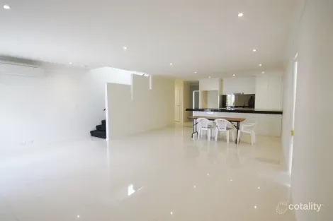Property photo of 12 Rise Crescent Pimpama QLD 4209