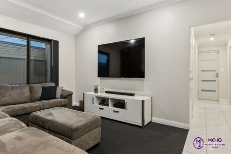 Property photo of 21 Apostles Corner Wandi WA 6167