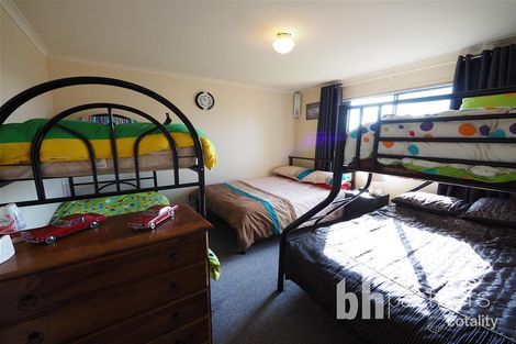 Property photo of 18 Khancoban Place Younghusband SA 5238