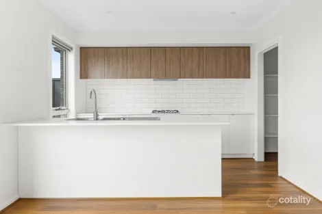 Property photo of 13 Tuff Street Werribee VIC 3030