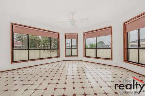 Property photo of 10 Theseus Circuit Rosemeadow NSW 2560