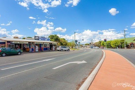 48 Exhibition Rd, Southside, QLD 4570