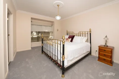 Property photo of 24 Goldfinch Court Murray Downs NSW 2734