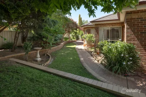Property photo of 24 Goldfinch Court Murray Downs NSW 2734