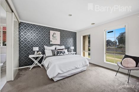 Property photo of 5 Goldstein Vista Point Cook VIC 3030