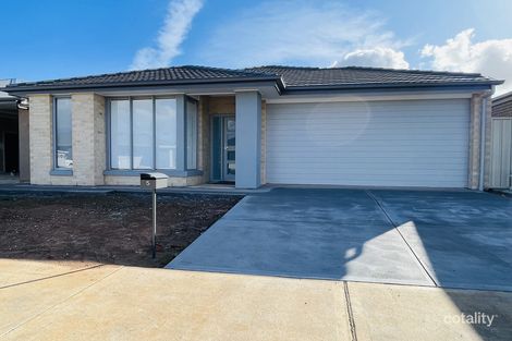 Property photo of 5 Farmer Road Munno Para West SA 5115