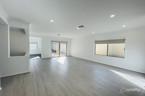 Property photo of 5 Farmer Road Munno Para West SA 5115