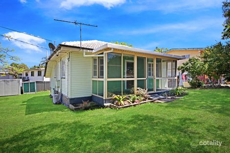 243 Elizabeth Ave, Clontarf, QLD 4019