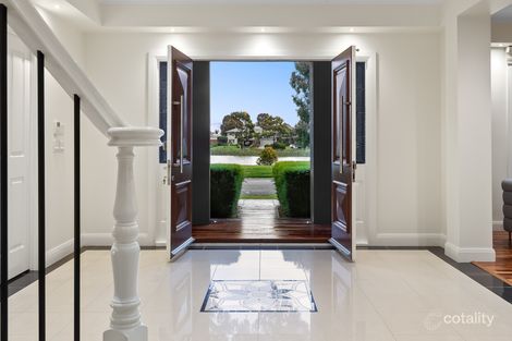 Property photo of 11 Waterside Drive Waterways VIC 3195