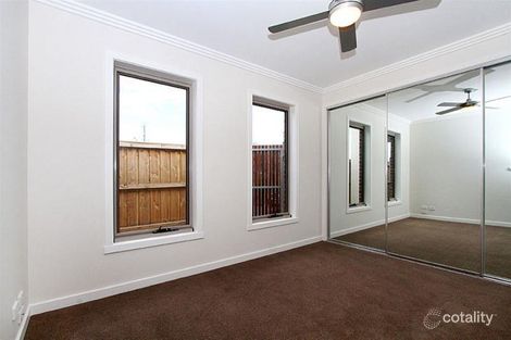 Property photo of 2/2 Vale Street Reservoir VIC 3073