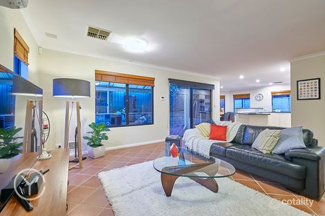 1e Williams Rd, Melville, WA 6156