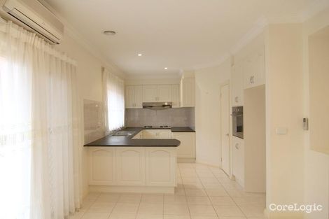 Property photo of 2/2 Allister Street Mount Waverley VIC 3149