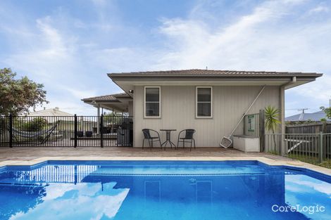 33 Margaret St, Silkstone, QLD 4304