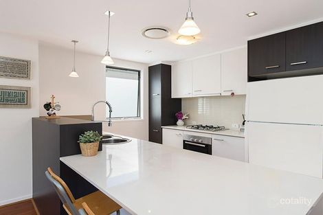 Property photo of 14A Newcross Street Indooroopilly QLD 4068