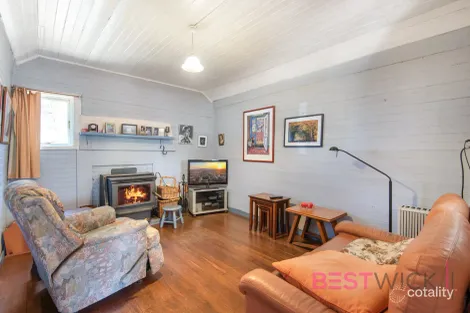 Property photo of 4 O'Connor Street Newbridge NSW 2795