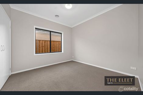 Property photo of 48 Bonhams Circuit Manor Lakes VIC 3024