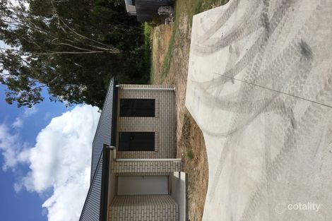 Property photo of 4 Twin Fin Court Toogoom QLD 4655