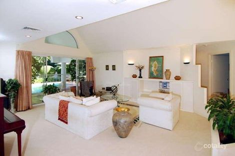 17 Chadston Cl, Kenmore Hills, QLD 4069