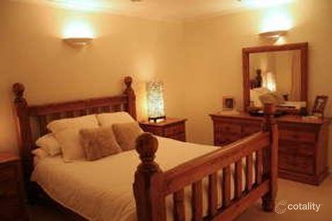 Property photo of 24 Quarry Hills Drive Berwick VIC 3806