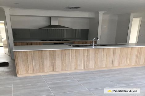 Property photo of 72 Turquoise Boulevard Treeby WA 6164