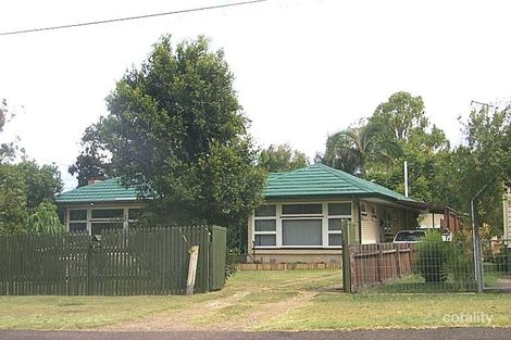 3 Videroni St, Silkstone, QLD 4304