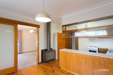 Property photo of 44 Marie Crescent Wendouree VIC 3355