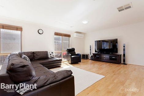 131 Featherbrook Dr, Point Cook, VIC 3030