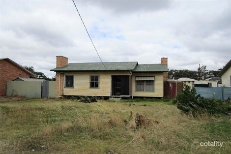 5 Preece St, St Arnaud, VIC 3478