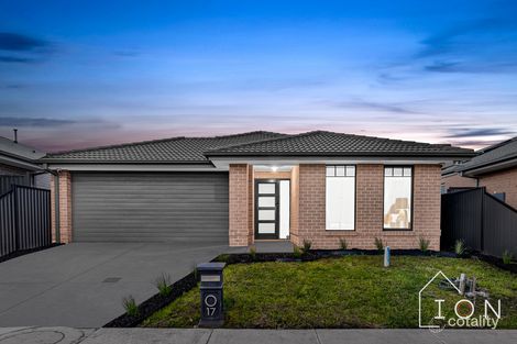 17 Fremantle Ave, Cranbourne East, VIC 3977
