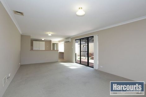 Property photo of 4/12 Stephen Street Queens Park WA 6107