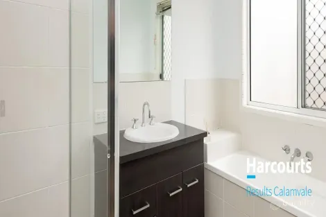 Property photo of 21 Mapelton Circuit Parkinson QLD 4115