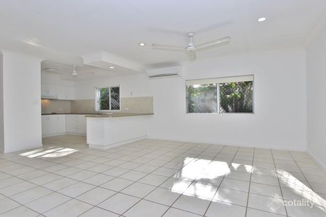 Property photo of 20 Dolphin Close Kewarra Beach QLD 4879