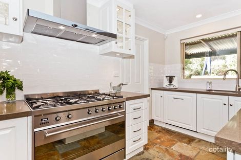 Property photo of 75 Karl Place Mundaring WA 6073